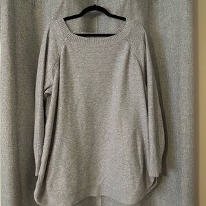Old Navy Women's Light Gray Sweater